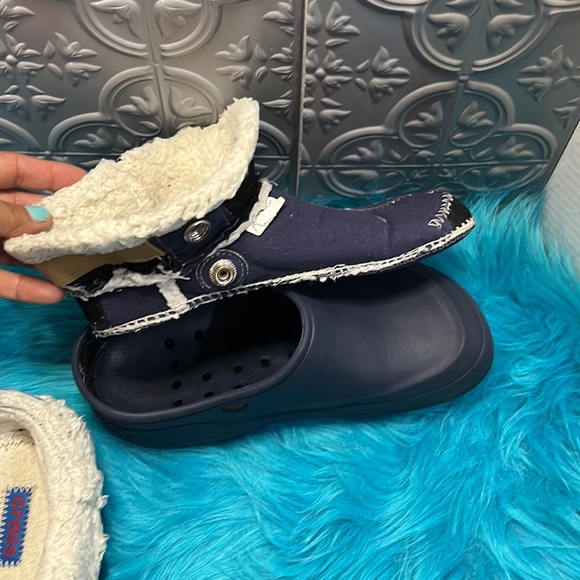 Crocs navy blue size 2 kids has removable liner 2 snaps and velcro at heel - Picture 6 of 9